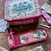 Écrin floral rouge et Mini pochette