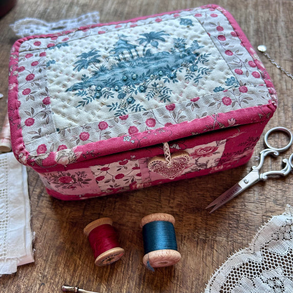 Écrin fleurai rouge et Mini pochette
