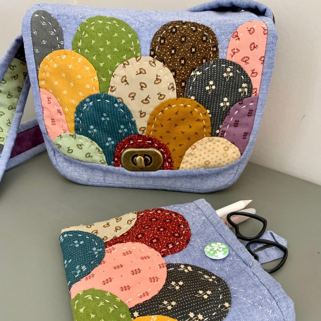 Sac et pochette Clamshell bleu