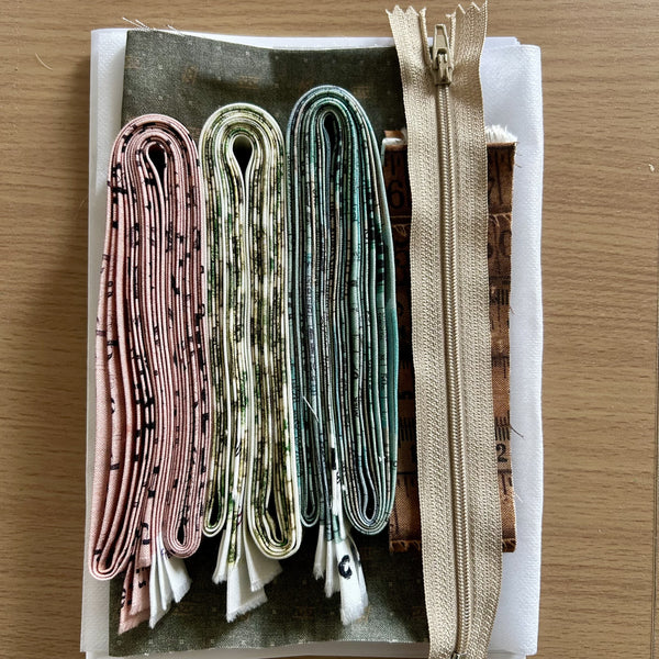 Pochette meshwork rose d’atelier